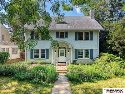 2001 B St