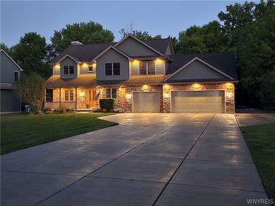1037 Walck Rd