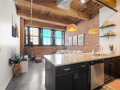 712 Broadway Blvd #502