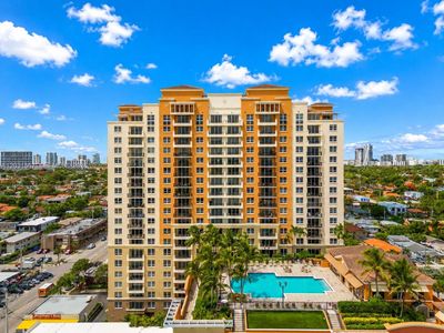 3232 SW 22nd St #802