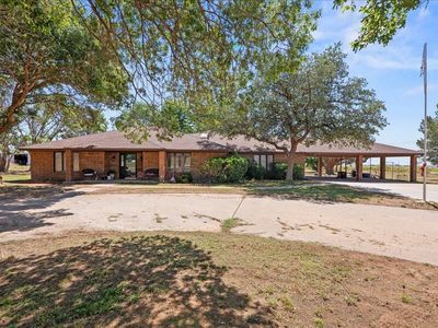 2803 Thomas Dr