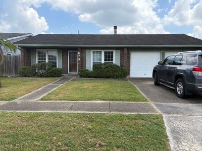 673 Oakwood Dr