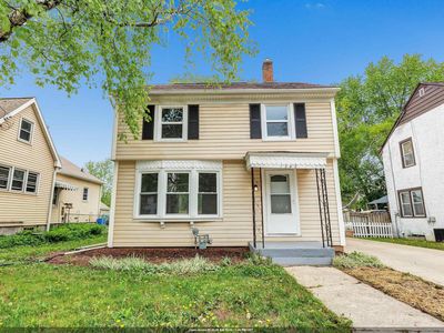 1242 Shawano Ave