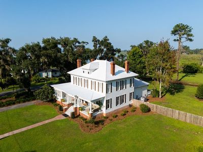 209 Island St