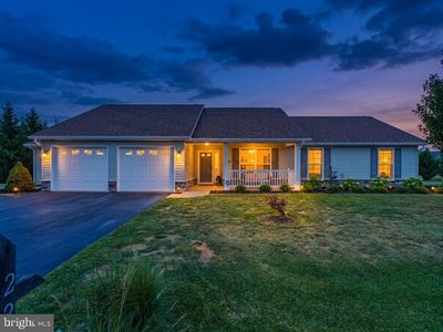 222 Balmoral Ln