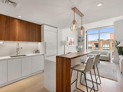 1000 Maxwell Ln #Penthouse 12g
