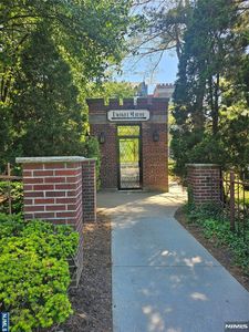 100 Palisade Ave #A51