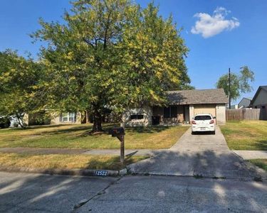 12522 Ridgelow Ln