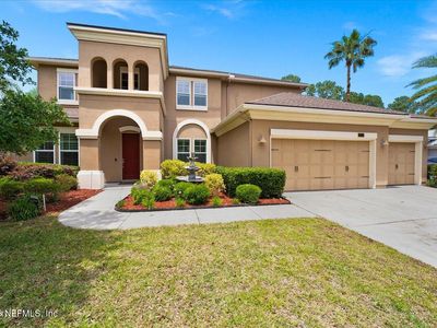 1216 LEITH HALL Drive