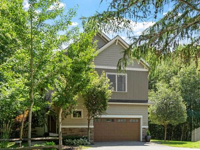 127 Boxwood Lane