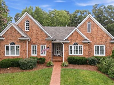 1275 Thornhill Ln