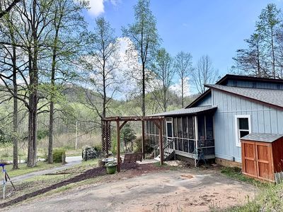 741 Gap Creek Rd