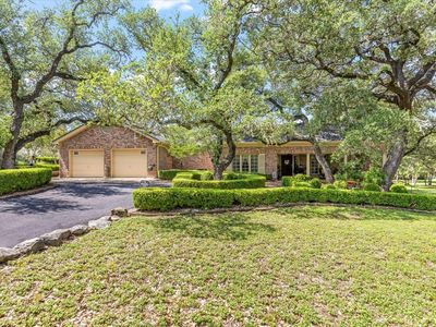 50 Brookmeadow Dr