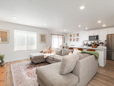 1063 E Dory Boat Rd