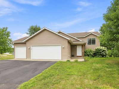 260 Chatter Cir NE