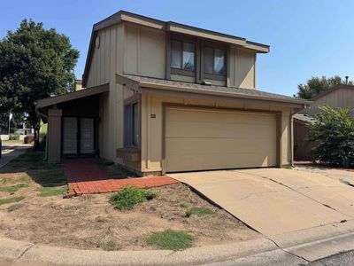 8419 E Harry St APT 801