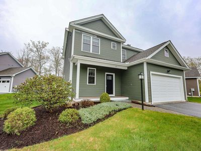 37 Redwood Way