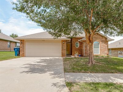 11233 NW 99th St