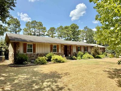 121 Longleaf Dr