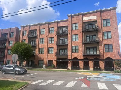 509 University Dr #406