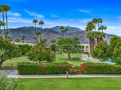 431 Desert Lakes Dr