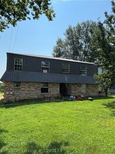 945 Elm St