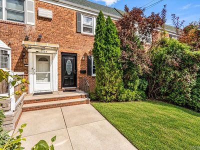 159-11 Powells Cove Boulevard