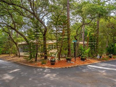532 Hickory Ct