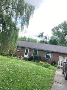 816 Maple Hill Dr