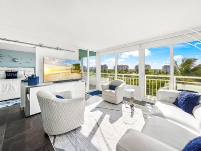 400 S Pointe Dr APT 401