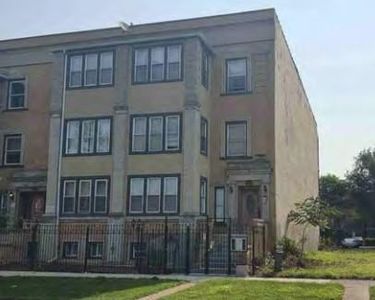 4829 S Prairie Ave APT 4