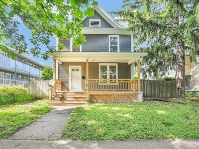 604 W Healey St