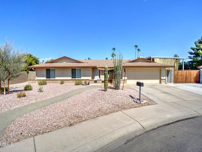2803 W ROSEWOOD Drive