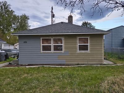 606 Wright Ave