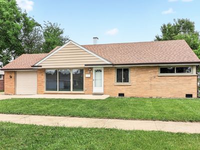 Property at 1125 Suffolk Ave, Westchester, IL