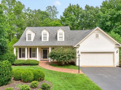935 Charter Oaks Dr