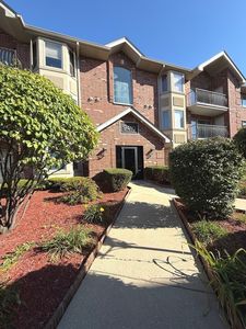 9410 Melvina Ave APT 2SW
