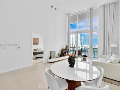 465 Brickell Ave APT 1406