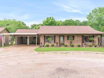 111 Dogwood Pl
