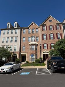 2310 Forest Ridge Ter