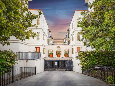 4205 Ohio St UNIT 101