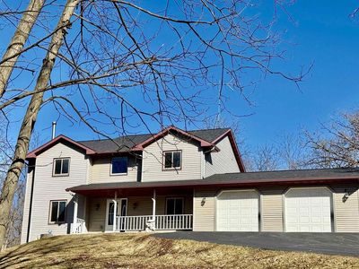 4302 Green Leaf Drive