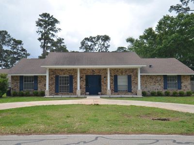 17603 Wild Oak Dr