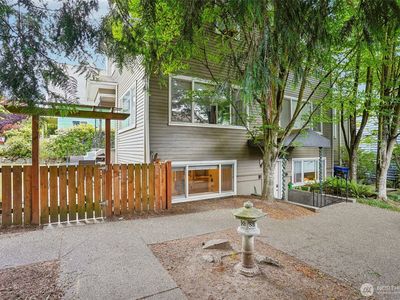 3624 Whitman Avenue N #1