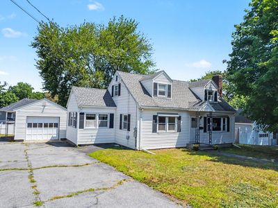 58 Clayton Ave