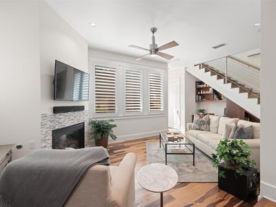 1227 Newning Ave Unit 10