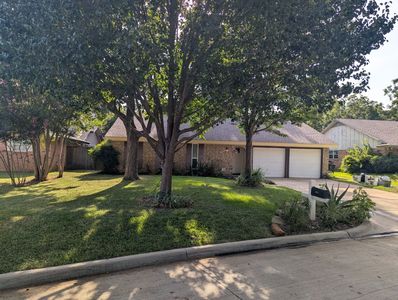 2908 Ashbury Dr