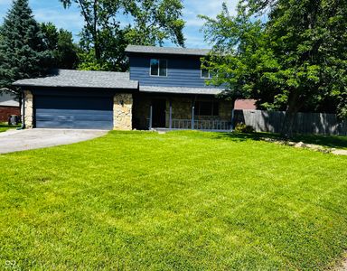 7423 Snowflake Dr