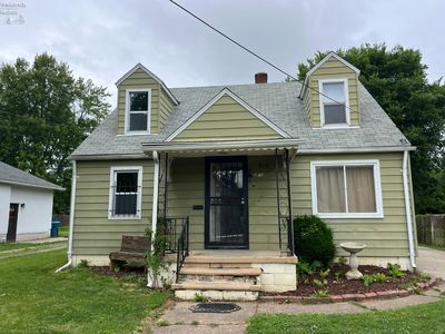 Property at 910 W 17th St, Lorain, OH