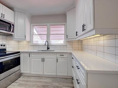348 SE 4th Avenue SE